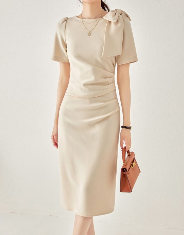Round neck and big bow slim fit hip dress 6