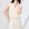 Solid color lace V-neck sleeveless top