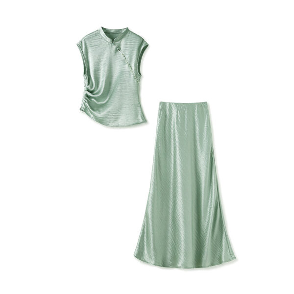 Stand-collar beaded waist-cinching top and skirt two-piece set