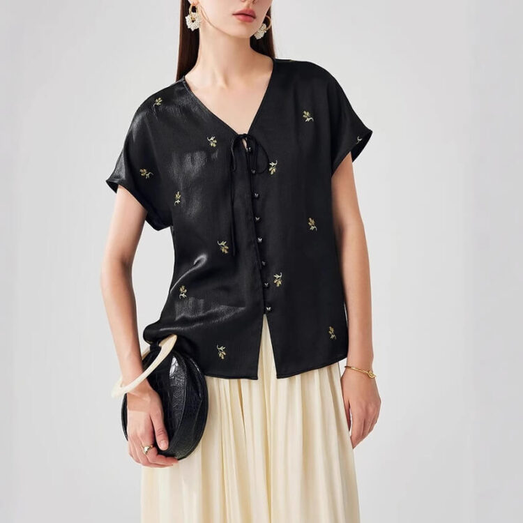 Summer Retro Black Silk Embroidered Top