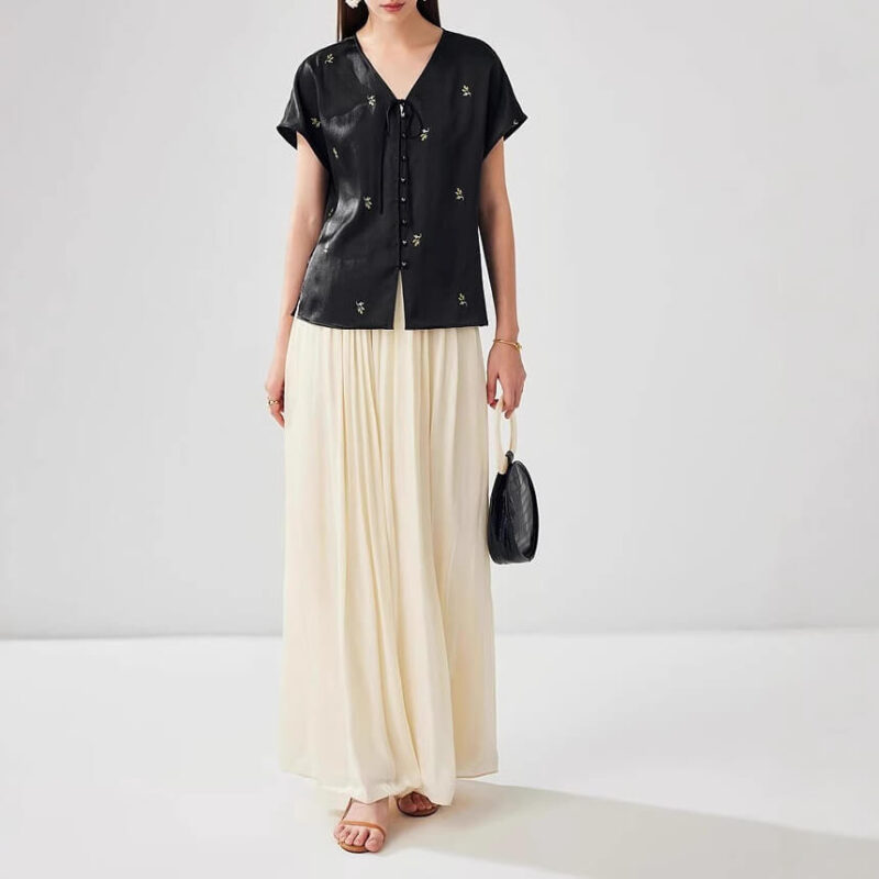 Summer Retro Black Silk Embroidered Top 3