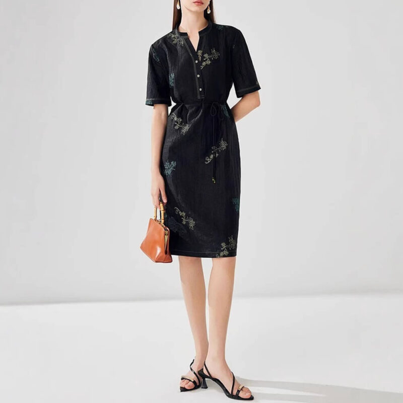 Summer Silk Xiangyunsha Embroidered V-neck Retro Midi Dress