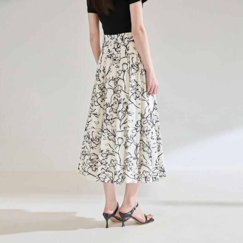 Summer Tencel Black and White Ink Print Pleated A line High Waist Resort Style Skirt 2