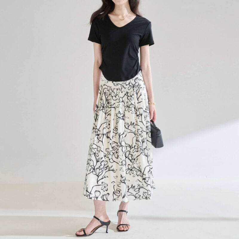 Summer Tencel Black and White Ink Print Pleated A line High Waist Resort Style Skirt 4