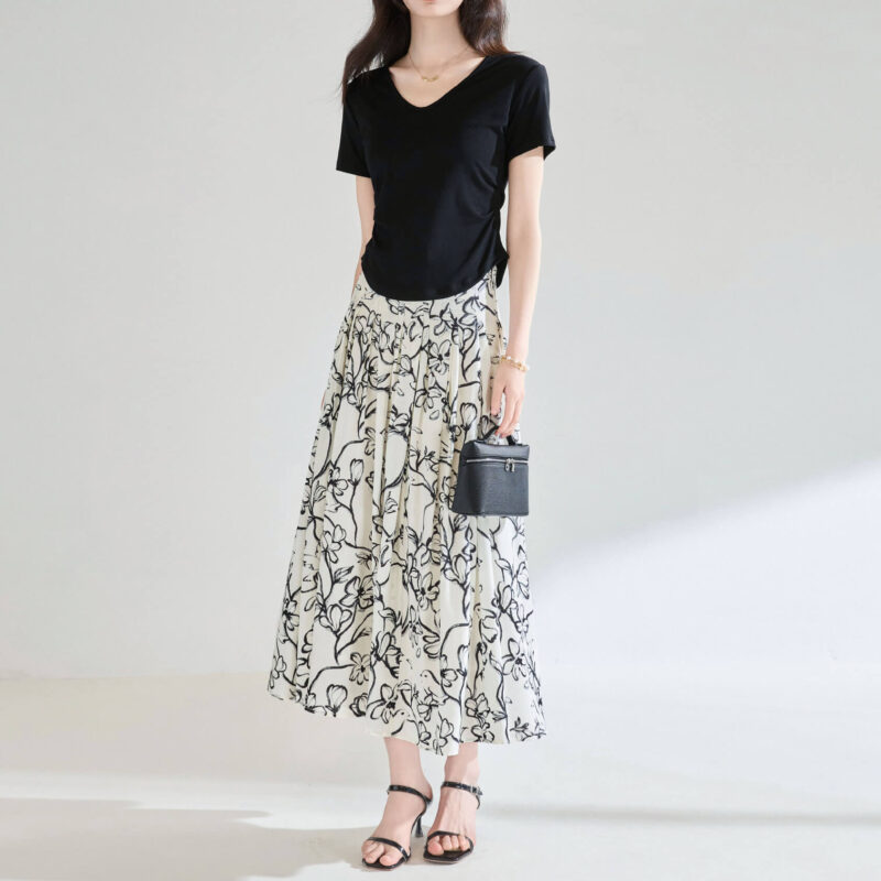 Summer Tencel Black and White Ink Print Pleated A line High Waist Resort Style Skirt 5