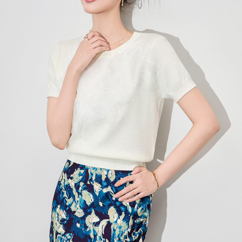 Summer Three-dimensional Petal Round-neck Short-sleeved Knitted Sweater