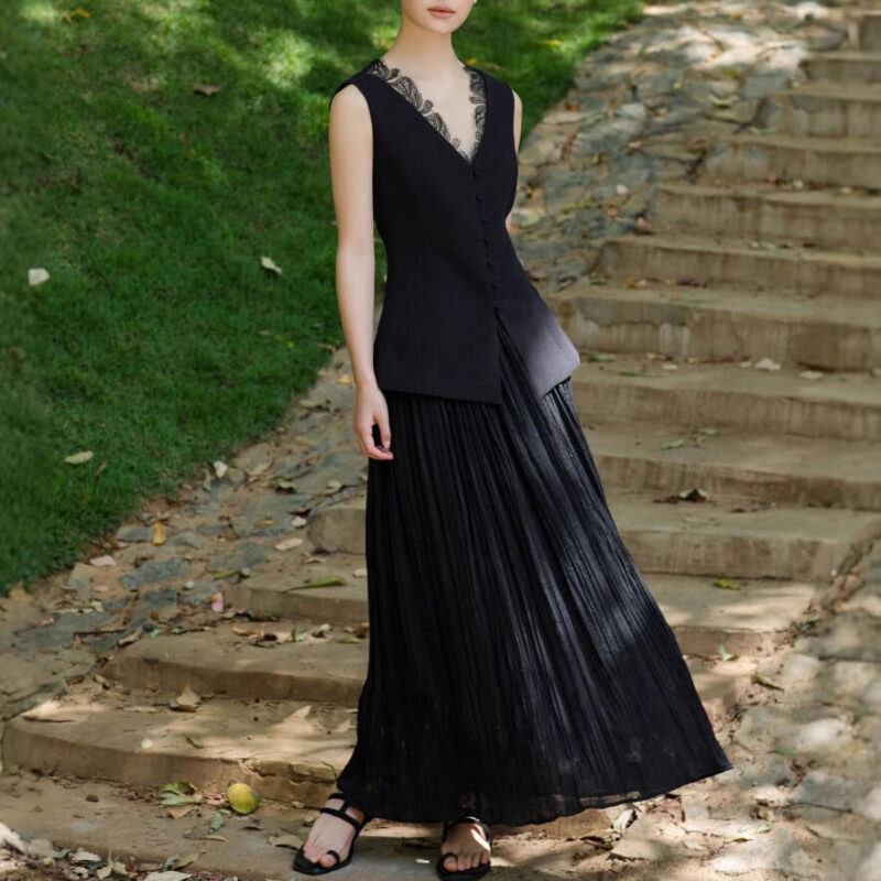 Summer V-neck Sleeveless Lace Vest + Skirt Set