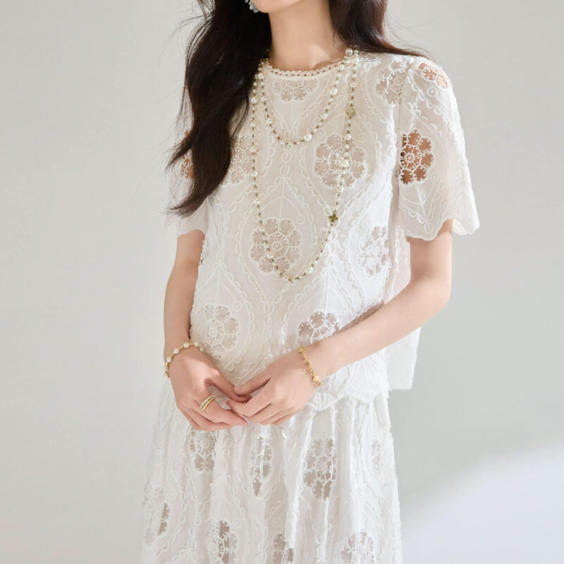 Summer White Heavy Hollow Embroidery Short Lace Top Skirt Two piece Set 2