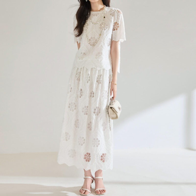 Summer White Heavy Hollow Embroidery Short Lace Top Skirt Two piece Set 5