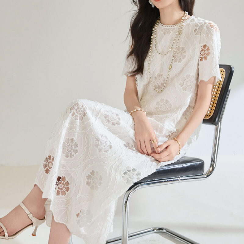 Summer White Heavy Hollow Embroidery Short Lace Top Skirt Two piece Set 7