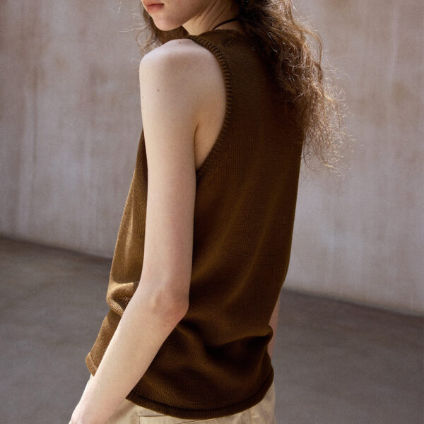 Twist U neck knitted vest 5