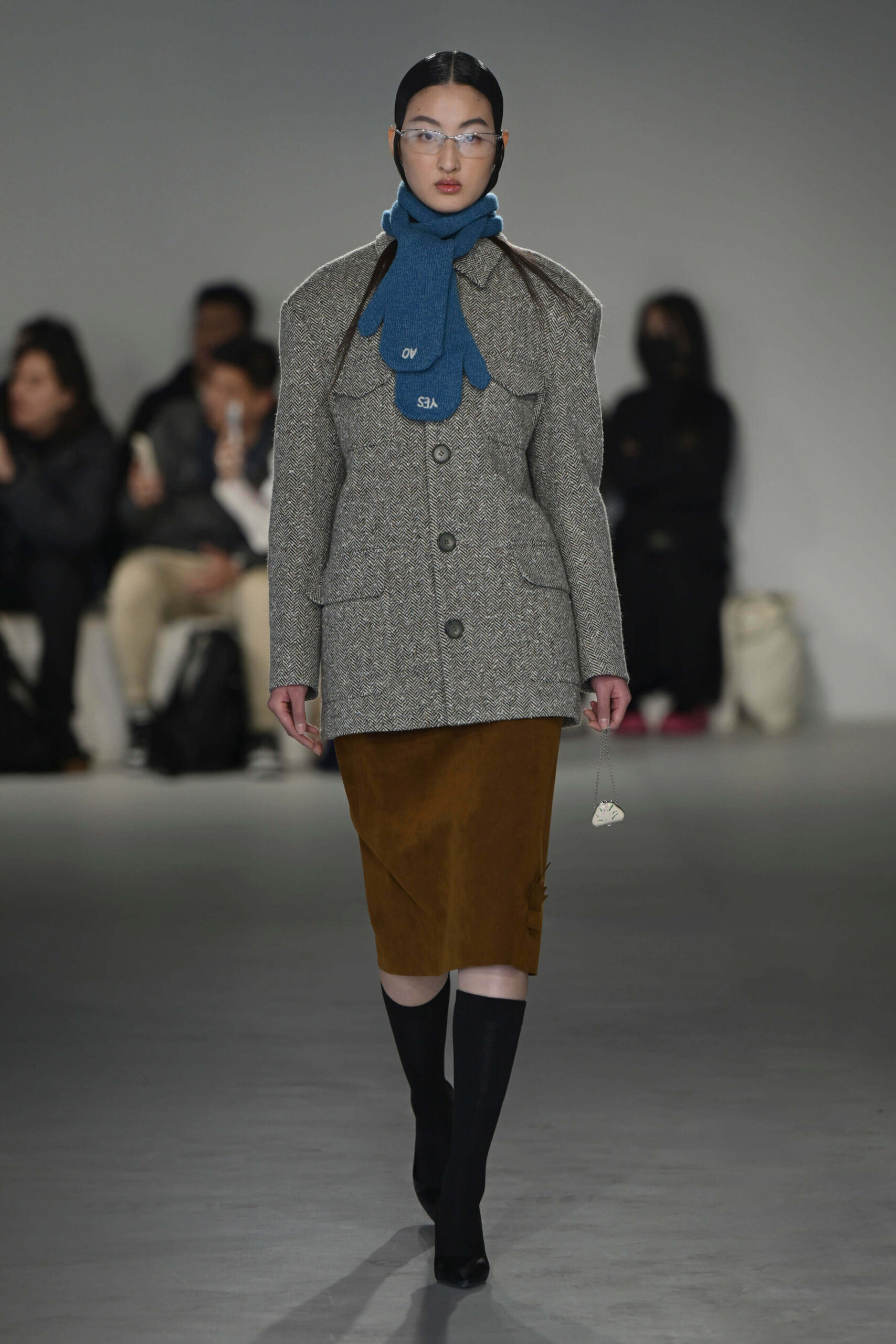 2025 Fall Winter color trends for women’s and men's fashion 30 10019