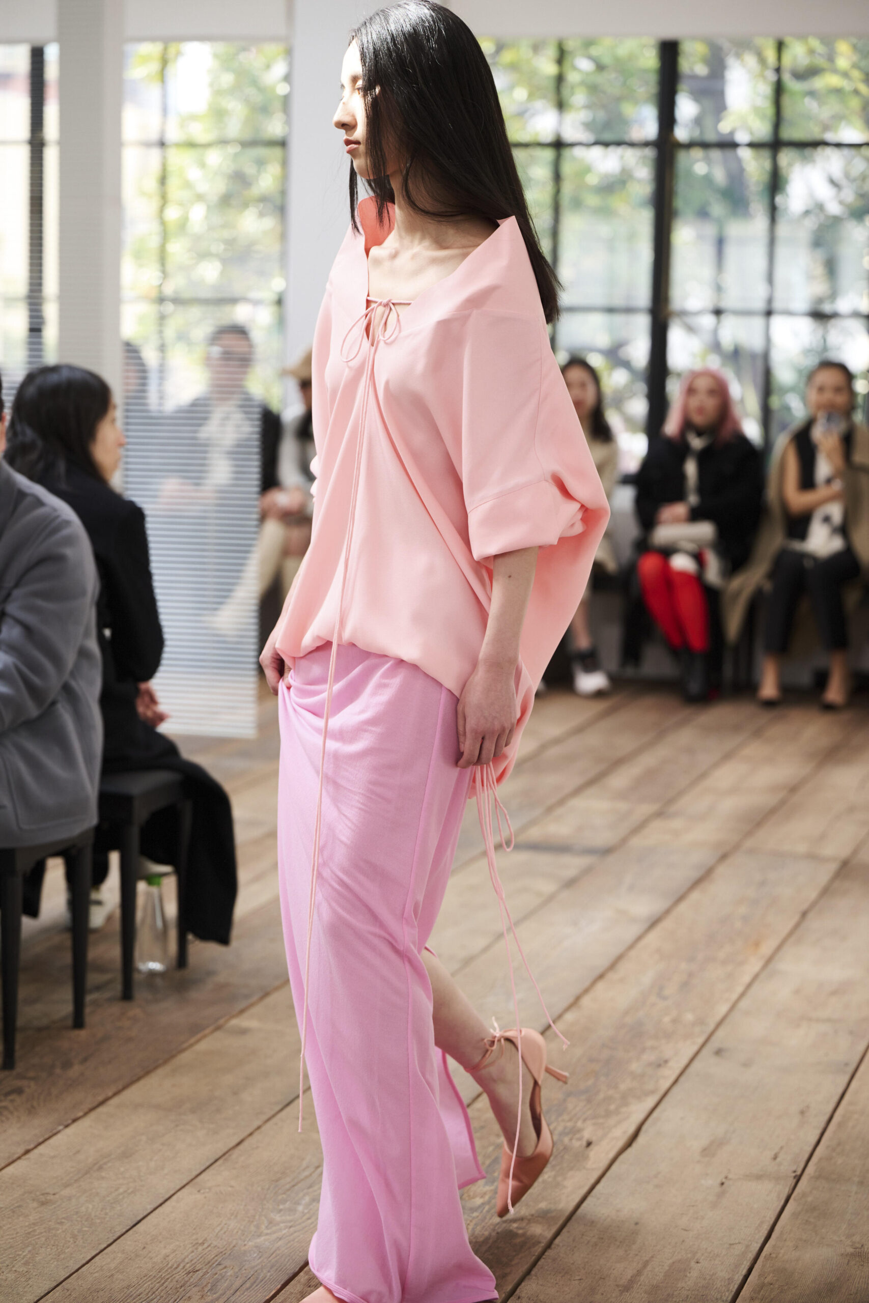 2025 Fall Winter color trends for women’s and men's fashion 19 10024