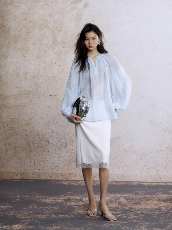 Effortless Minimalism-2026 Spring Summer Women's Wear Trend 17 effortless minimalism 14