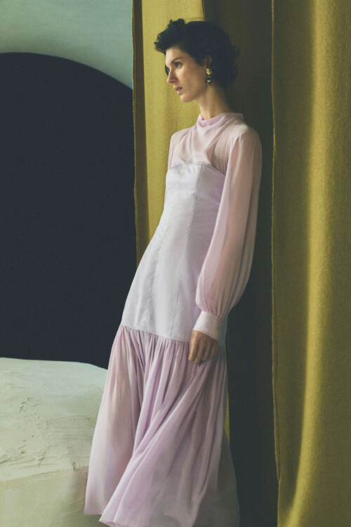 Effortless Minimalism-2026 Spring Summer Women's Wear Trend 20 effortless minimalism 17