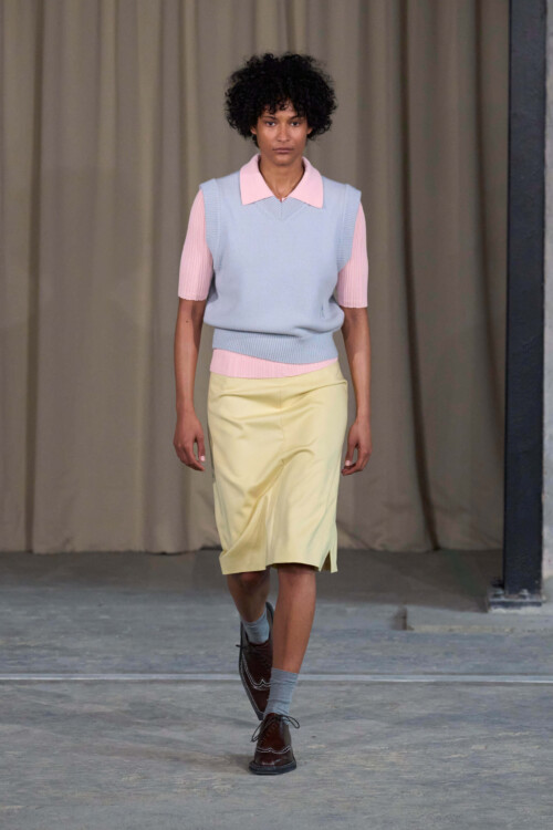 Effortless Minimalism-2026 Spring Summer Women's Wear Trend 11 effortless minimalism 8