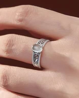Antique-inspired Prehnite Openwork Ring in S925 Pure Silver