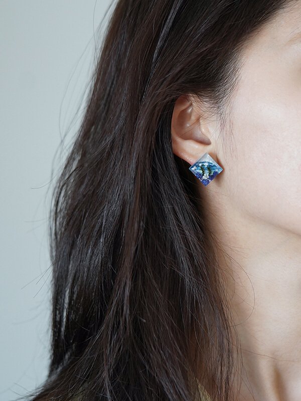 Minimalist square floral stud earrings sterling silver, tiny daisy resin jewelry for everyday wear, office to weekend outfits