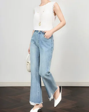 Lace-Detailed Light Wash Slim-Straight Jeans