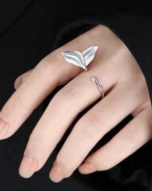Leaf Frosted Silver Ring