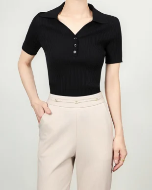 Lightweight Fitted Knit Polo Shirt