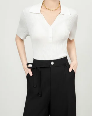 Lightweight Fitted Knit Polo Shirt