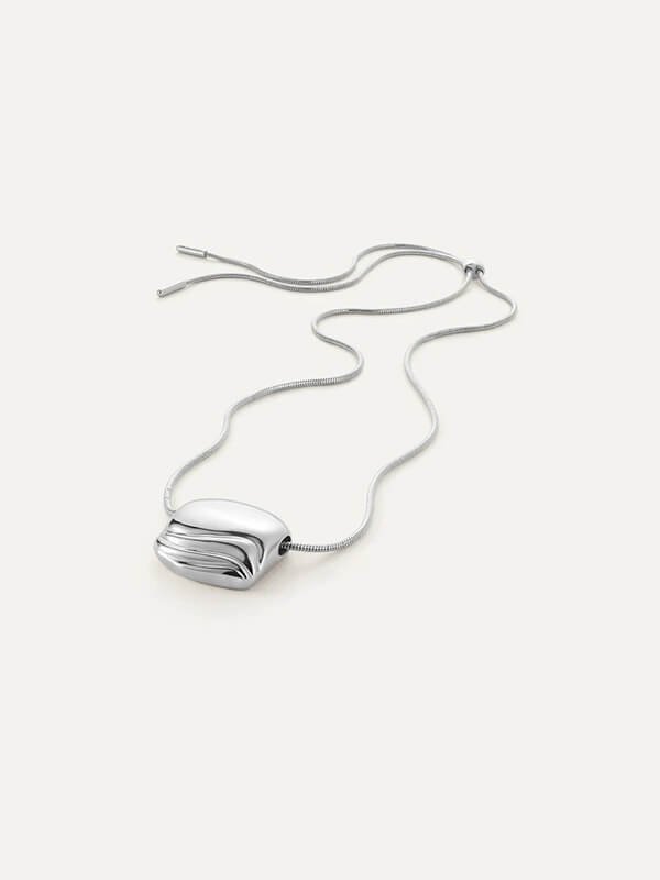 Long Irregular Oval Pendant Necklace 1