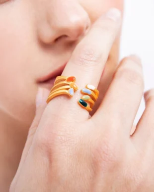 Multicolored Oil-Drop Ring