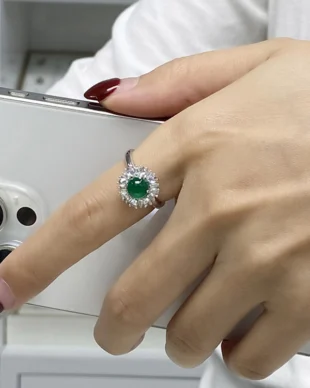 Natural High-Clarity Chalcedony Sterling Silver Ring