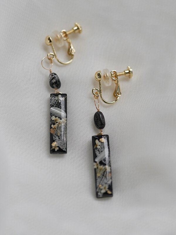 Waterproof black wildflower earrings for concerts, chunky resin artisan dangles with sterling silver, boho festival jewelry