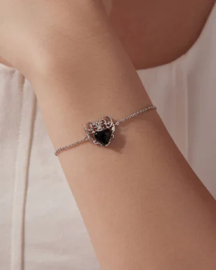 Original Vintage Pattern Heart Shaped Copper Plated White Gold Bracelet