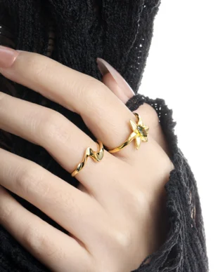 Peridot Starfish Silver Ring