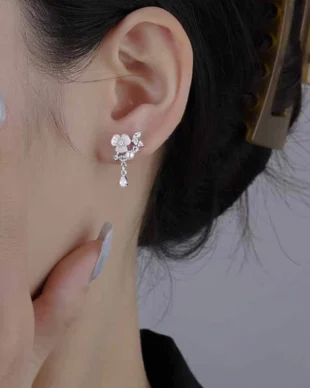 Rose Pearl Stud Earrings 999 Silver