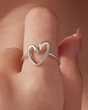 S925 Sterling Silver Minimalist Line Heart Ring