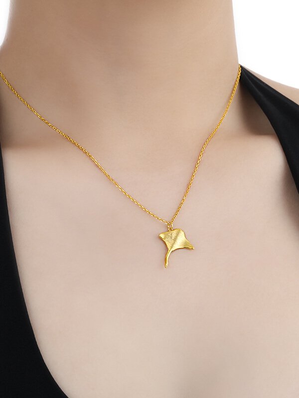 Pre-Columbian silver-smithing stingray necklace - lost-wax casting with colloidal patina