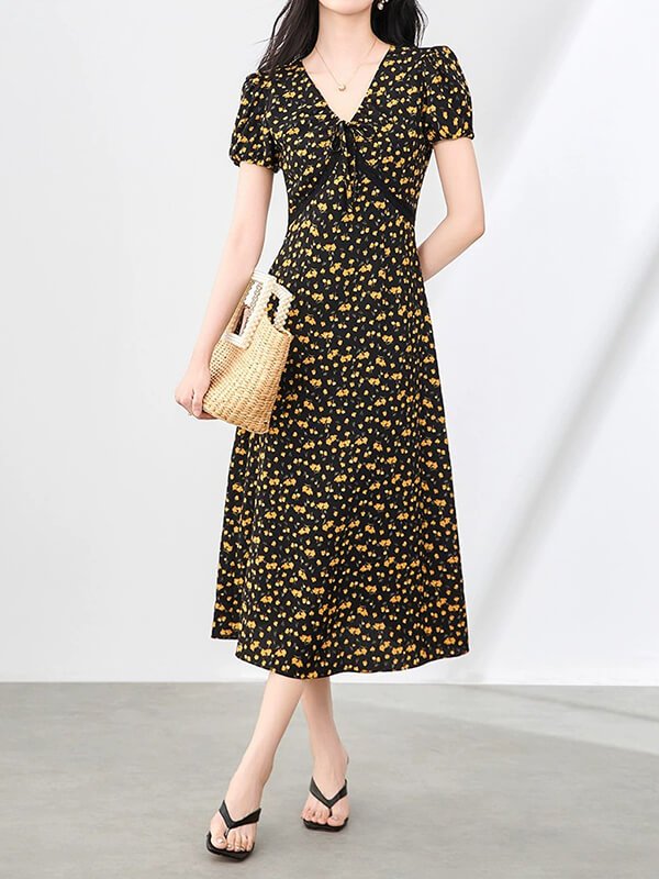 Breathable v-neck floral maxi/midi dress in soft chiffon for beach parties or date nights