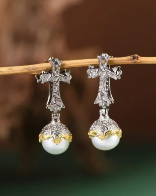 Vermeil Cross Earrings Inlaid with Freshwater Pearls