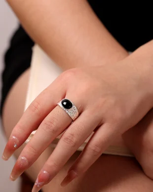 Vintage Black Onyx Ring in Sterling Silver