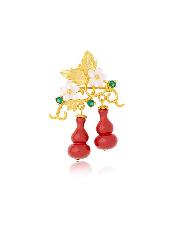 Vintage Cinnabar Gourd Brooch 1