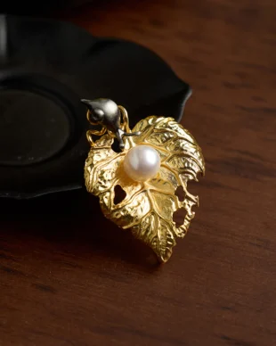 Vintage Leaf Brooch with Pearl & Snail Design