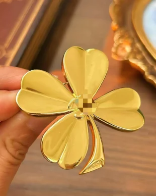 Vintage Light Luxury Four-Leaf Clover Brooch