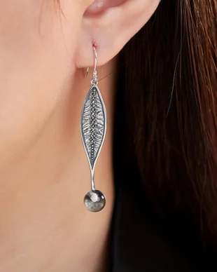 Vintage Sterling Silver Leaf Earrings with Inlaid White Crystal