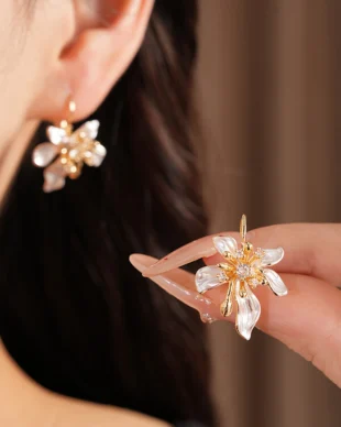 Zirconia Oil Drip Flower Ear Clips